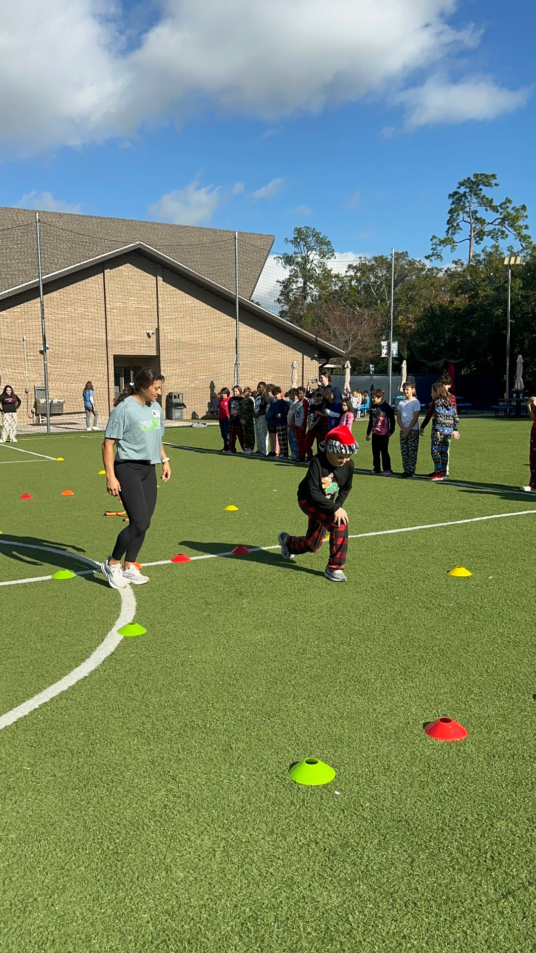 Sharks athletes and students during a FinsUp school visit, photo 4